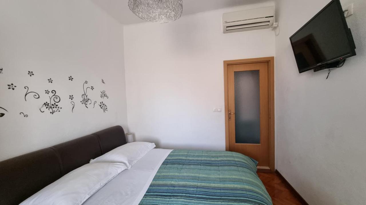 Apartments Villa Flamingo Makarska Bagian luar foto