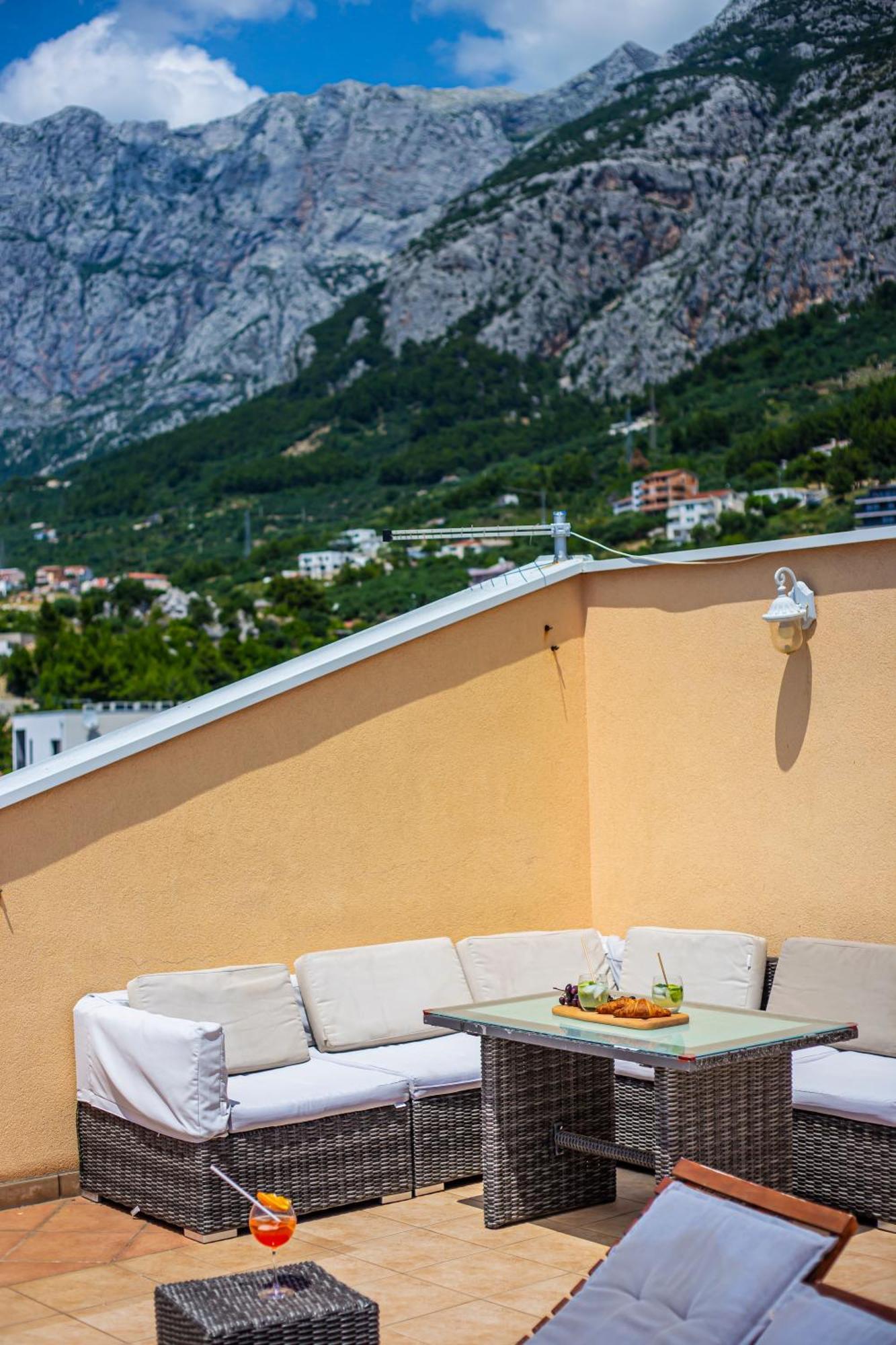 Apartments Villa Flamingo Makarska Bagian luar foto