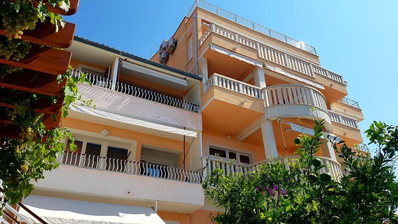 Apartments Villa Flamingo Makarska Bagian luar foto